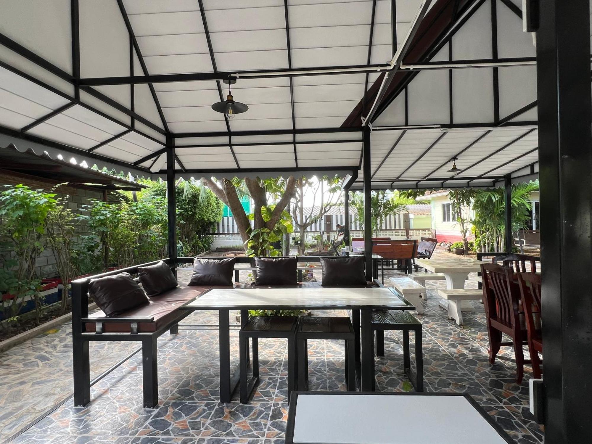 Suanpai Resort Sattahip Exterior foto
